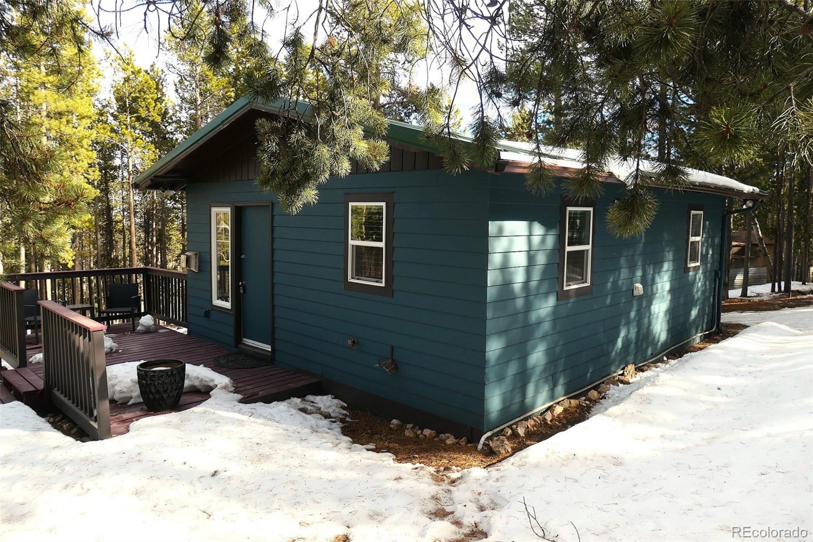 28 Deer Road
