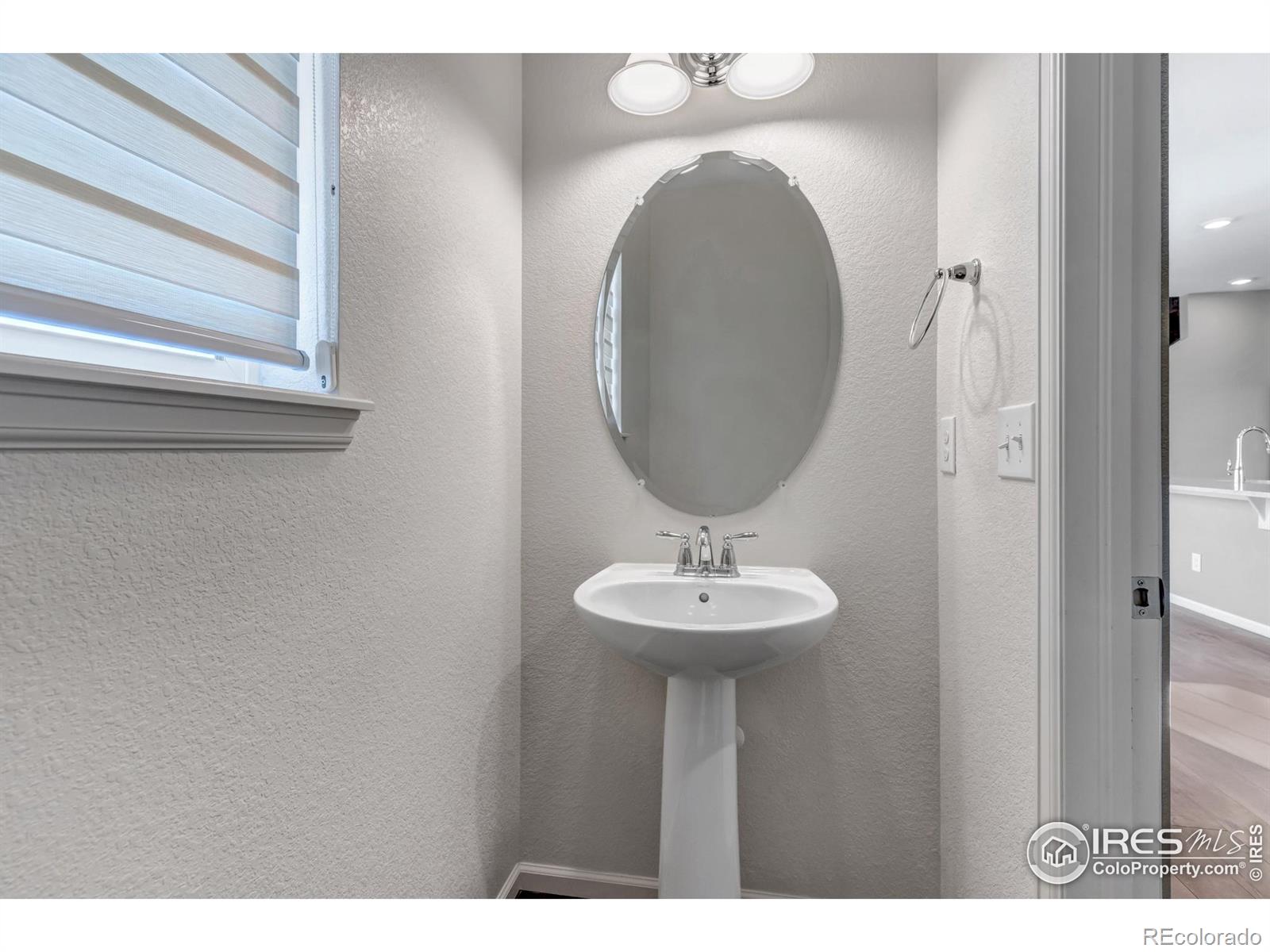 21876 E Radcliff Circle