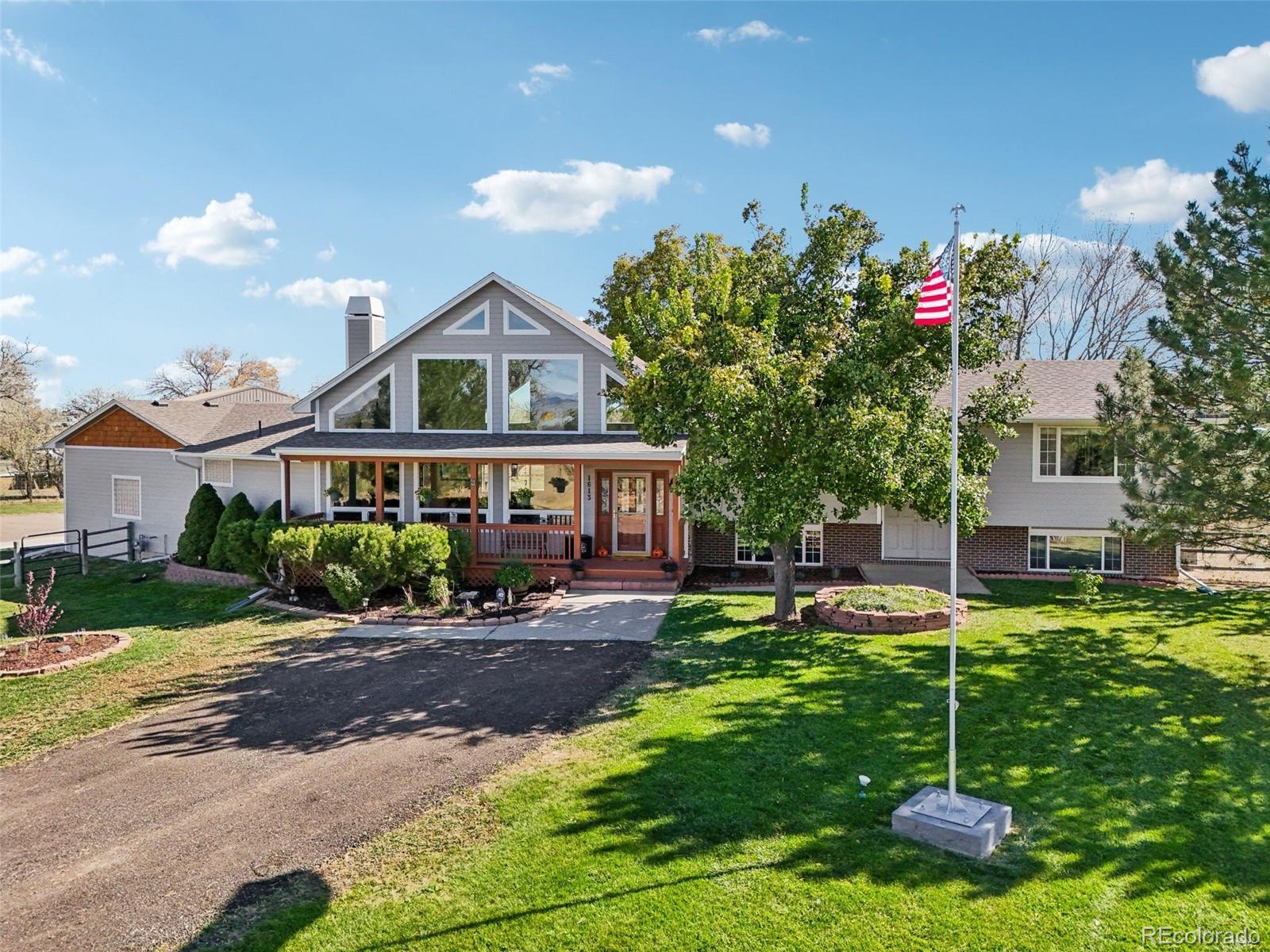 1613 Horseshoe Circle