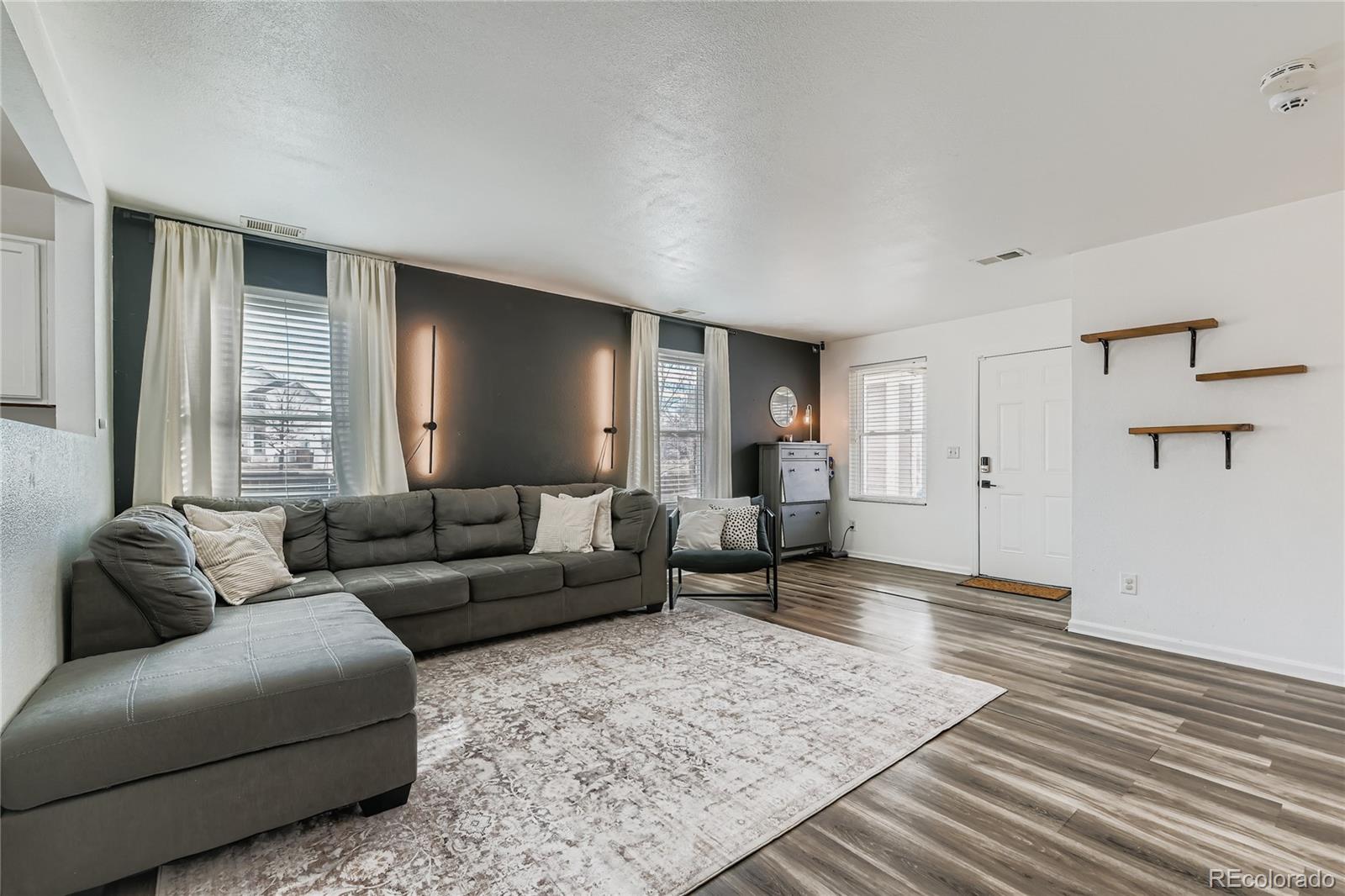 892 Mockingbird Lane