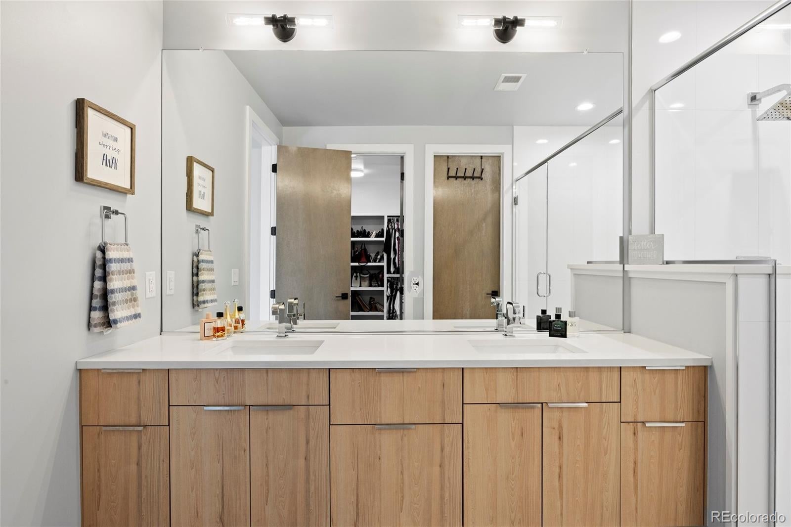 3083 S Cherry Way, Denver, CO, 80222, USA, 5 Bedrooms Bedrooms, ,4 BathroomsBathrooms,Residential,Active,3083 S Cherry Way,8790613