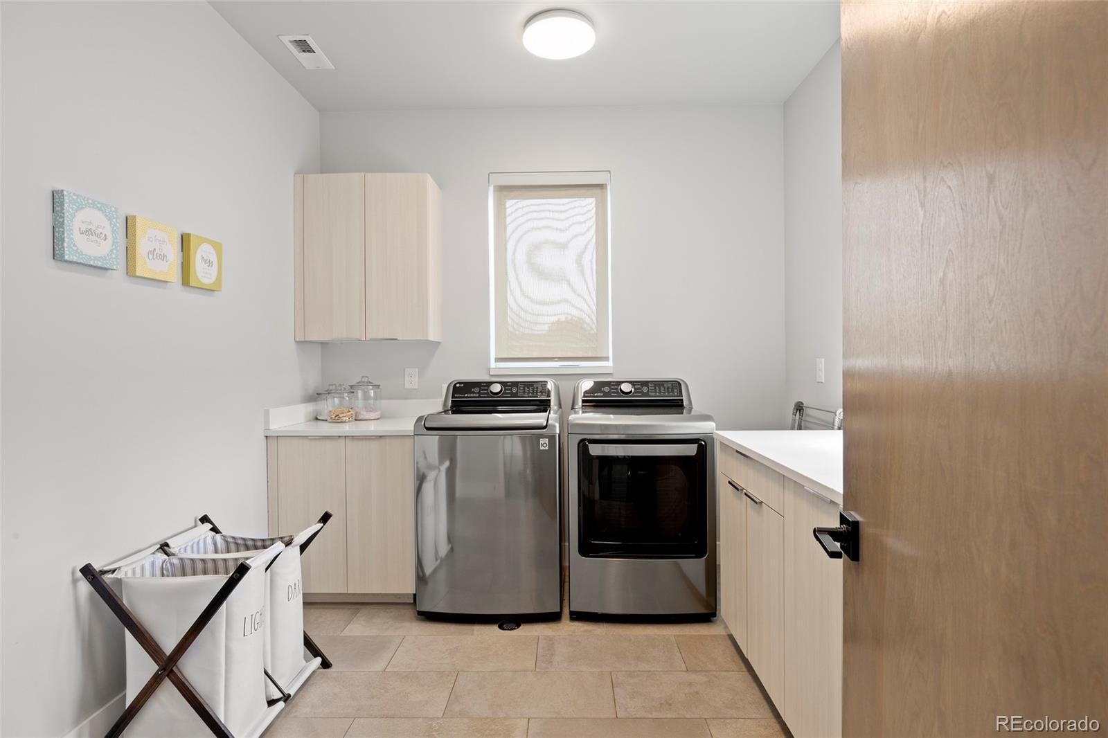 3083 S Cherry Way, Denver, CO, 80222, USA, 5 Bedrooms Bedrooms, ,4 BathroomsBathrooms,Residential,Active,3083 S Cherry Way,8790613