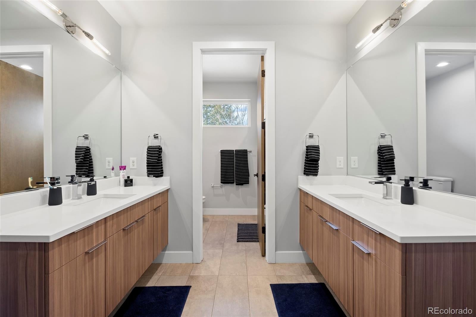 3083 S Cherry Way, Denver, CO, 80222, USA, 5 Bedrooms Bedrooms, ,4 BathroomsBathrooms,Residential,Active,3083 S Cherry Way,8790613