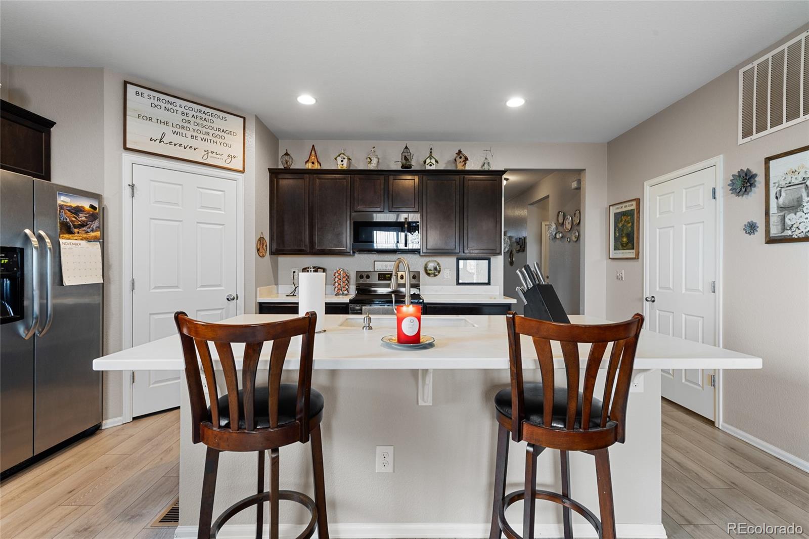 13648 Valentia Street