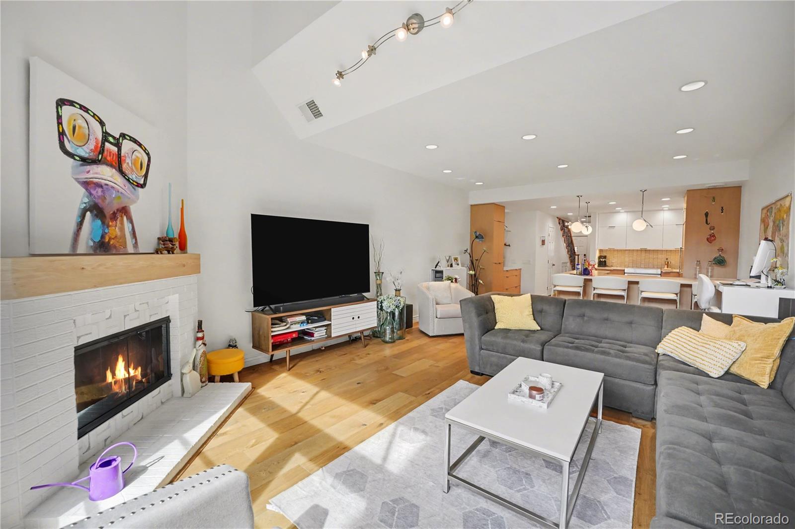 1512 Larimer Street 26