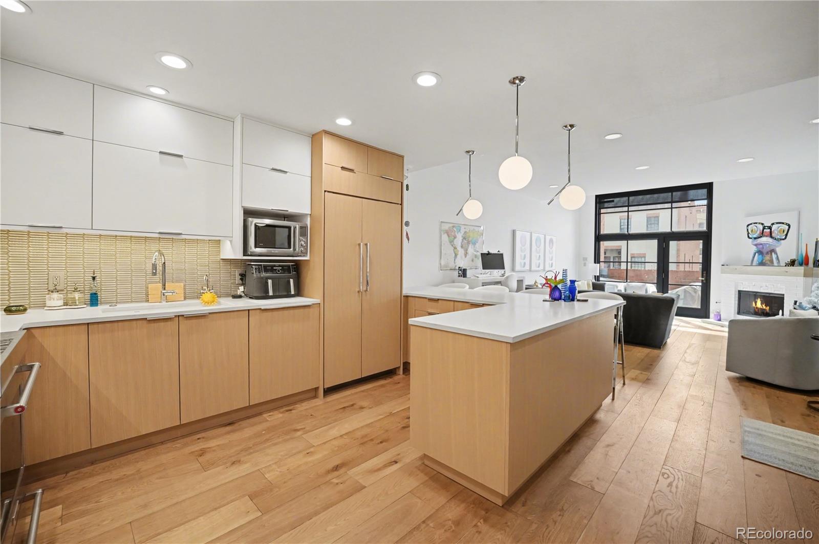 1512 Larimer Street 26