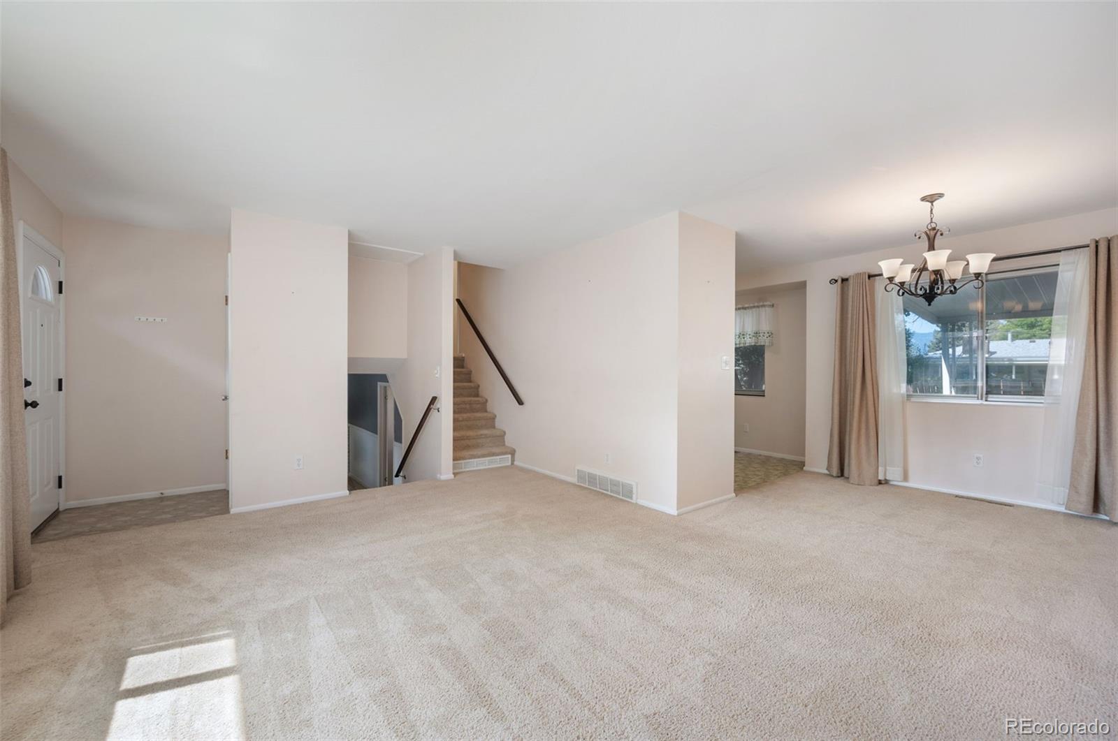 1508 E Owen Circle