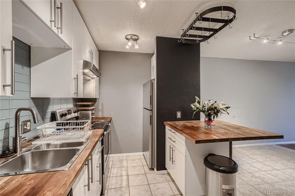 2500 S YORK ST APT 302, DENVER, CO 80210 - Image 9cf6edfaba970c0f82bcc2dbe7d6987b/891468738