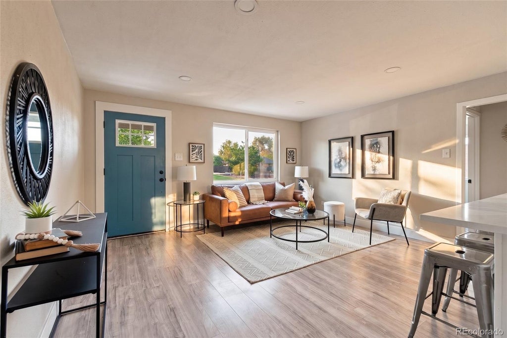 Photo of 3055 N Holly Street, Denver, CO 80207 (MLS # 4027629)