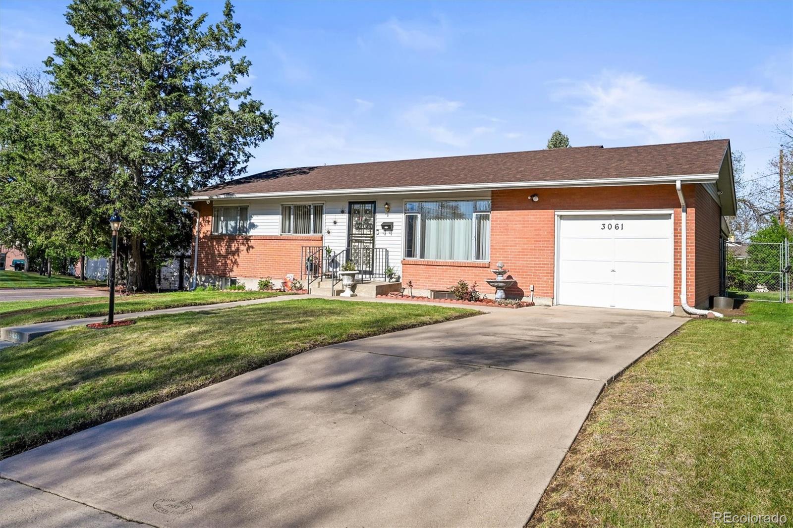3061 S Mabry Court