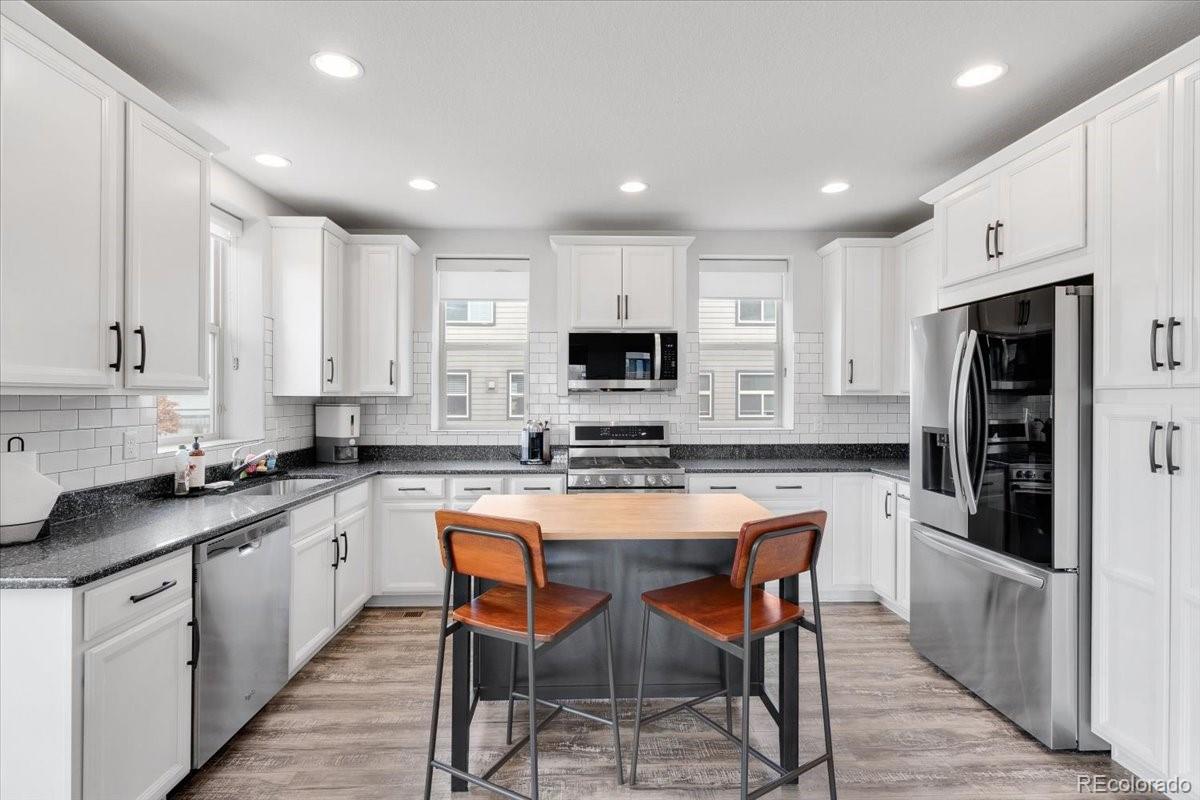10051 Belvedere Circle, Lone Tree, CO, 80124 2 10051 Belvedere Circle