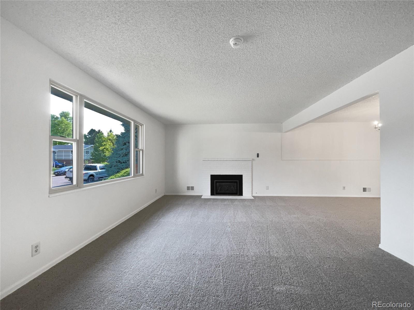 10371 Monterey Circle