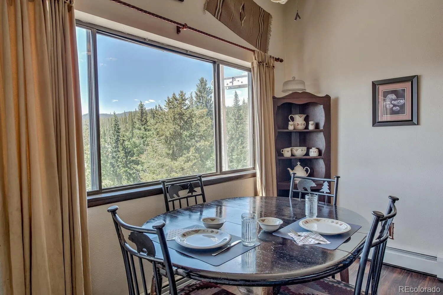 Silverthorne, Colorado 80498, United States, 2 Bedrooms Bedrooms, ,2 BathroomsBathrooms,Residential,Active,156449