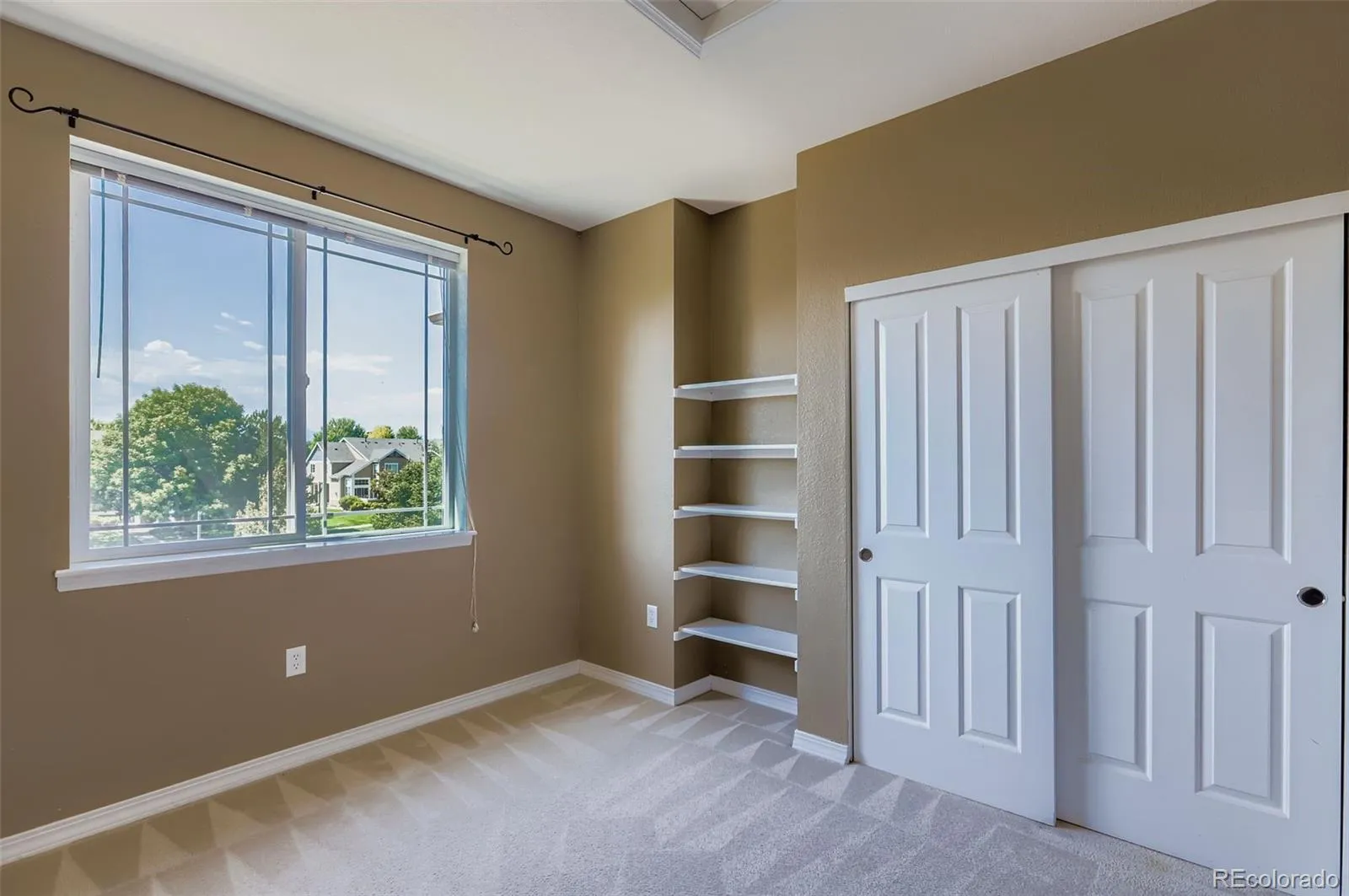 Longmont, Colorado 80504, United States, 2 Bedrooms Bedrooms, ,2 BathroomsBathrooms,Residential,Active,195555