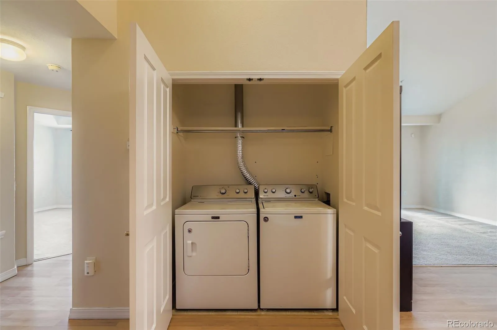 Longmont, Colorado 80504, United States, 2 Bedrooms Bedrooms, ,2 BathroomsBathrooms,Residential,Active,195555