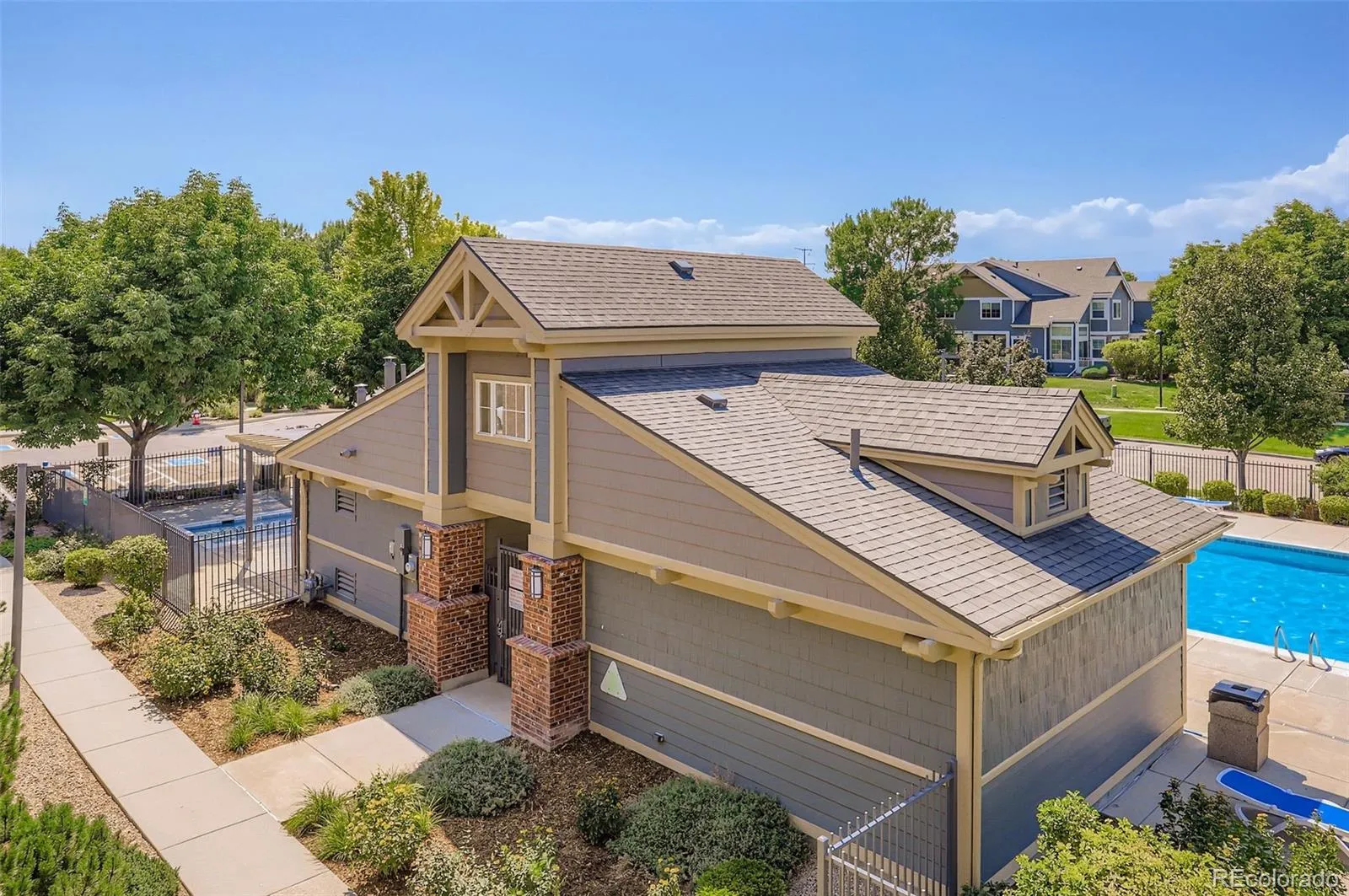 Longmont, Colorado 80504, United States, 2 Bedrooms Bedrooms, ,2 BathroomsBathrooms,Residential,Active,195555