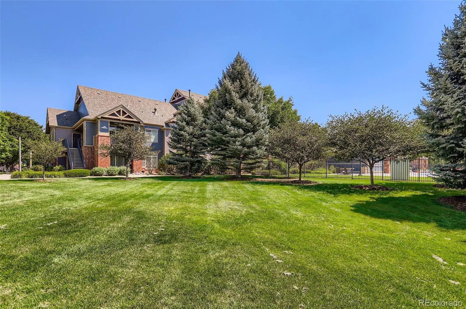 Longmont, Colorado 80504, United States, 2 Bedrooms Bedrooms, ,2 BathroomsBathrooms,Residential,Active,195555