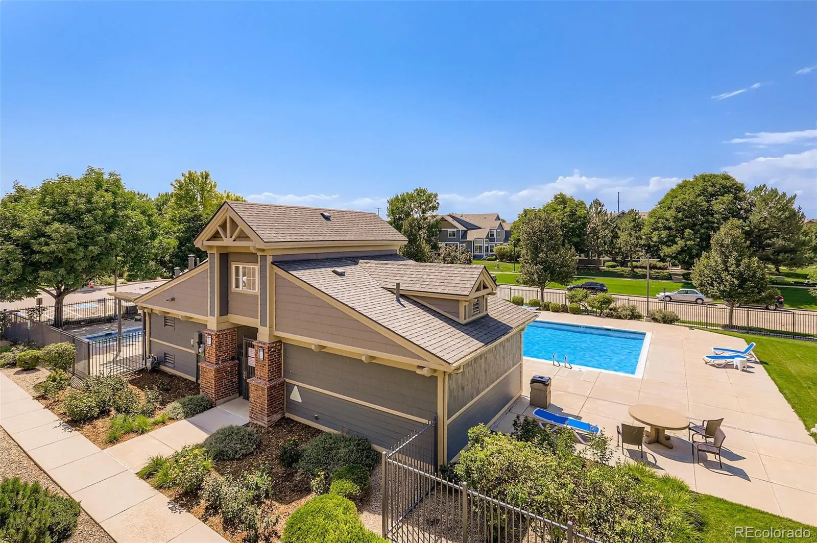 Longmont, Colorado 80504, United States, 2 Bedrooms Bedrooms, ,2 BathroomsBathrooms,Residential,Active,195555