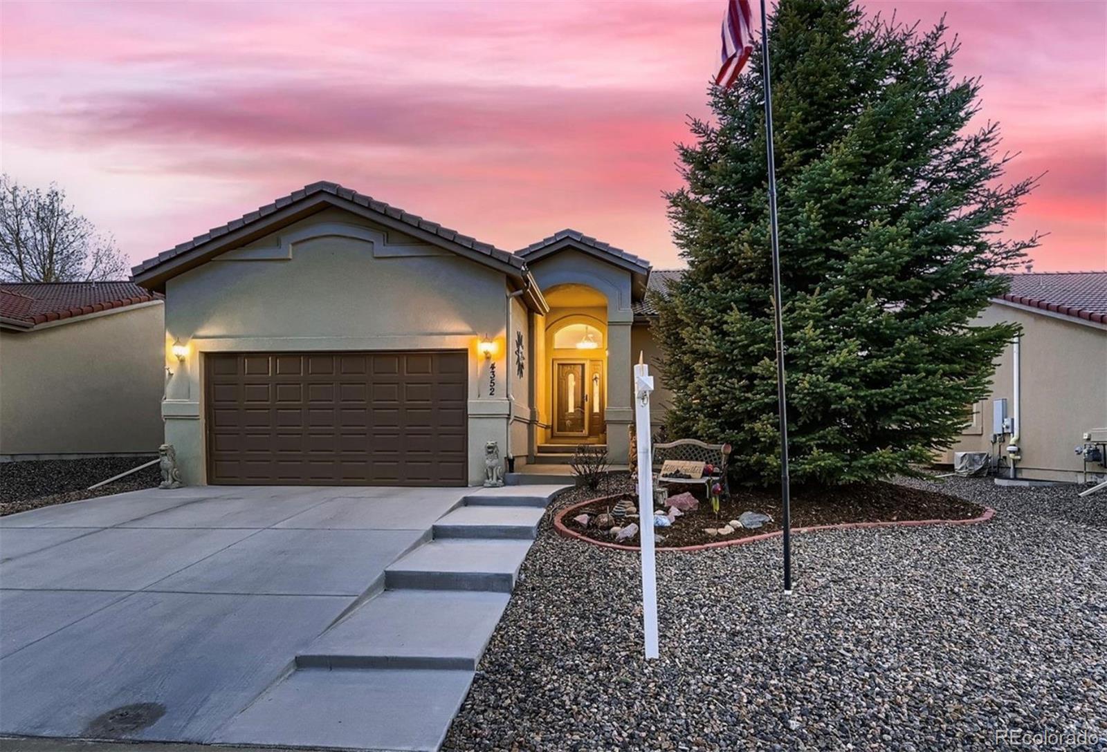4352 Las Lunas Court