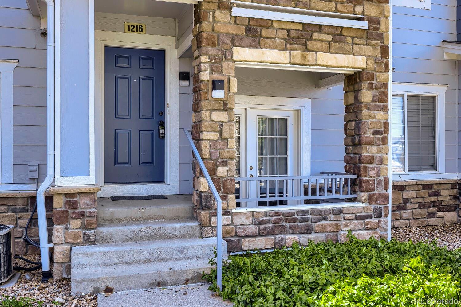 5255 Memphis Street 1216