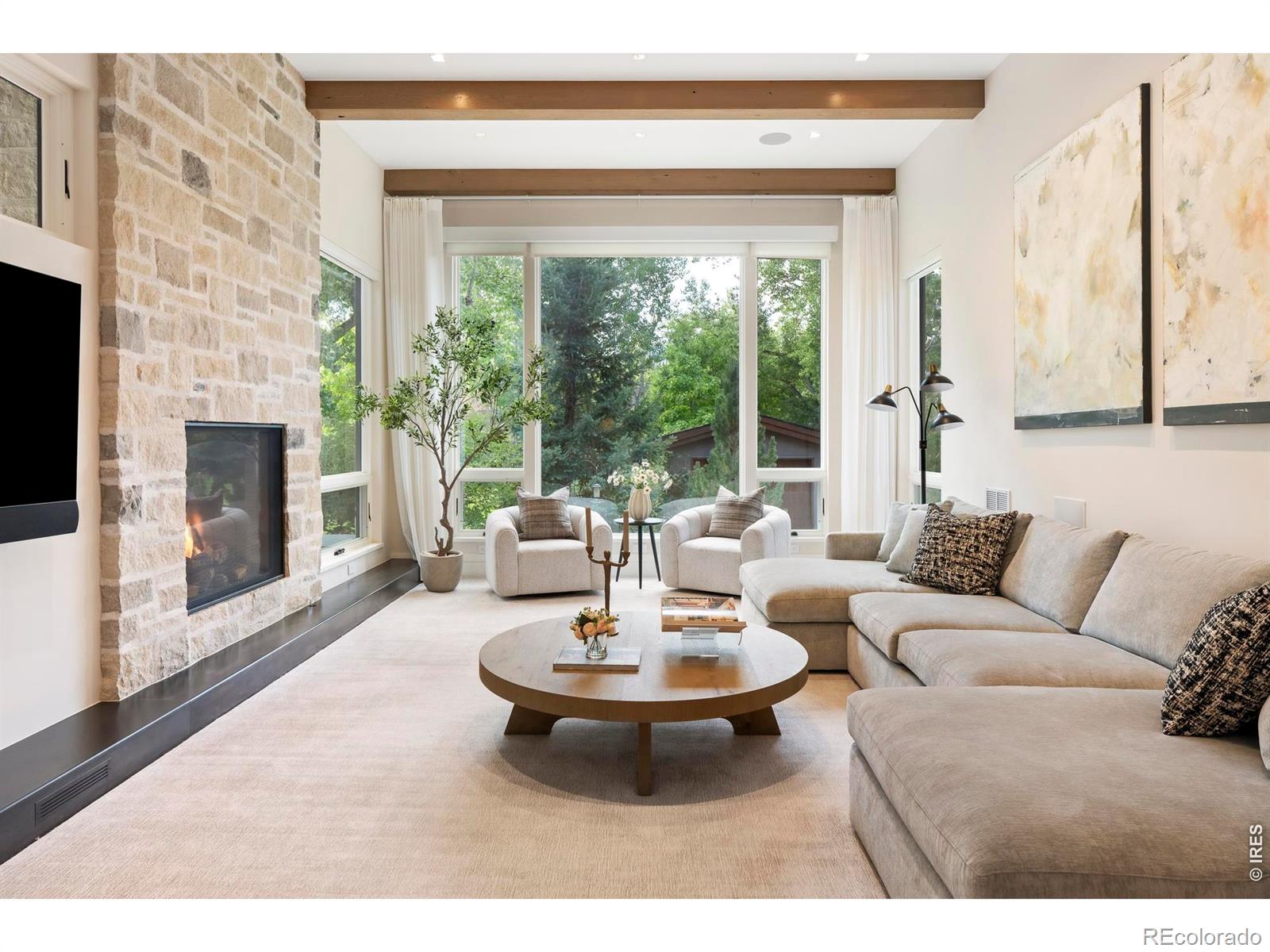 2158 Tamarack Avenue