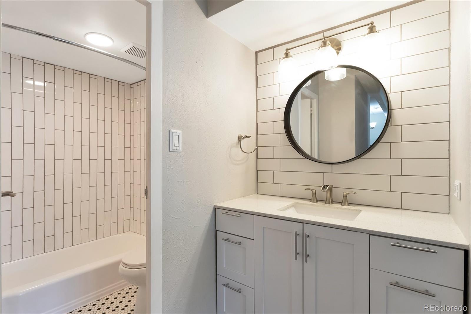 4801 E 9th Avenue 207S