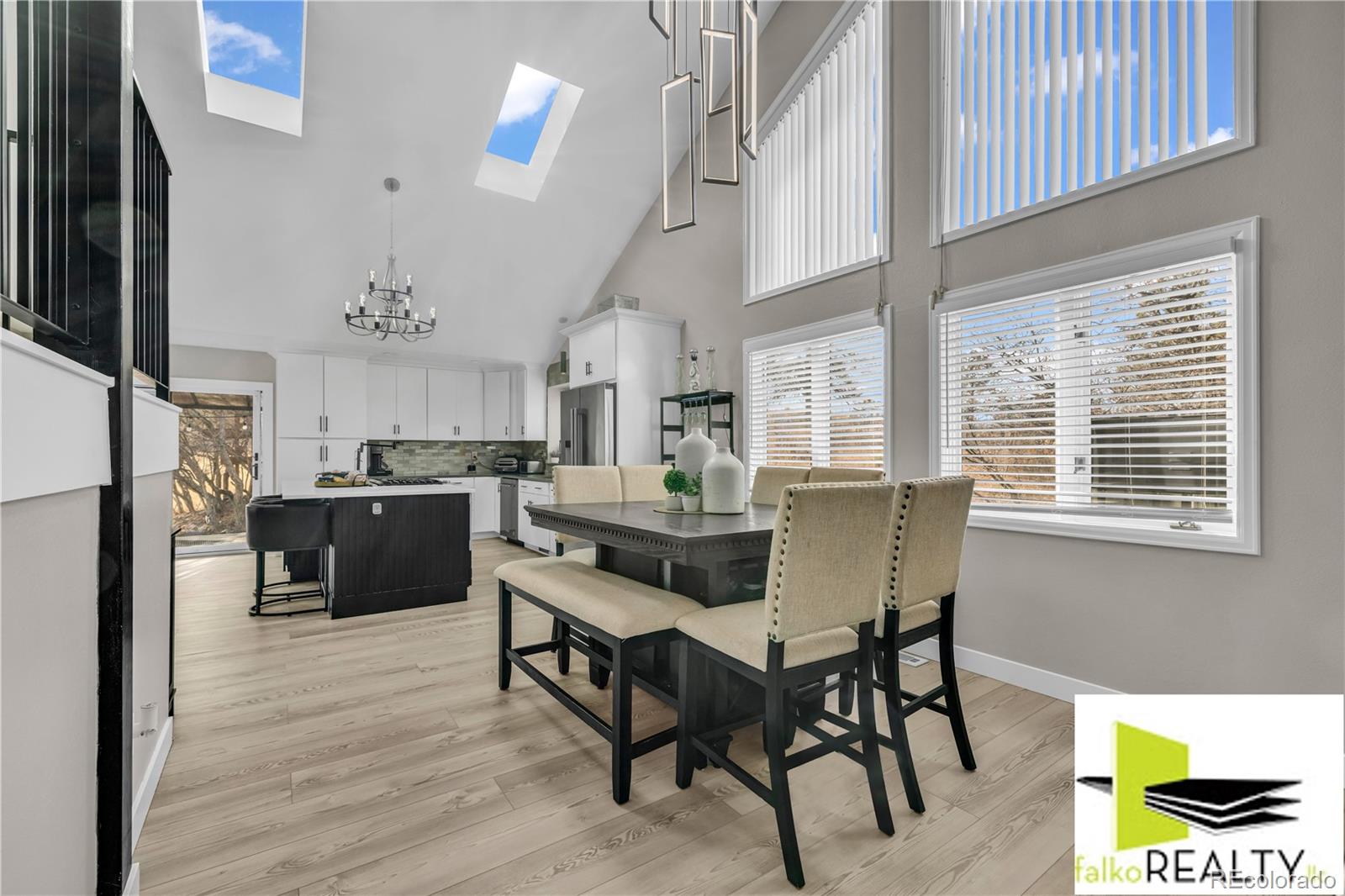 8350 Lightening View Drive