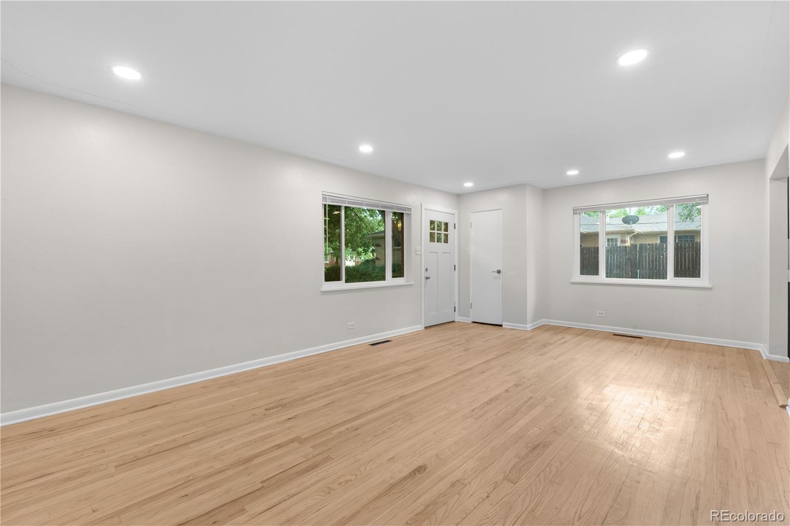 3269 Krameria Street, Denver, CO, 80207 2 3269 Krameria Street