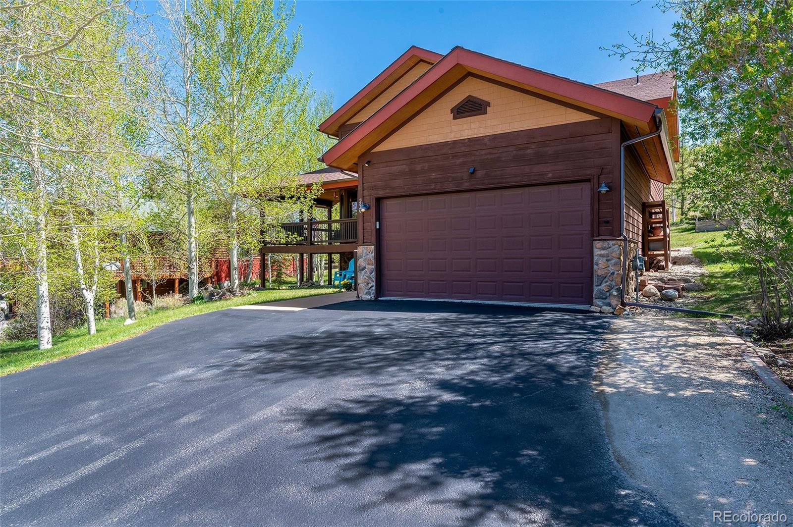 290 Village Road