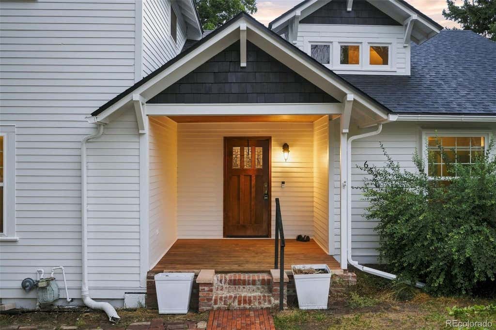 Photo of 6520 S Windermere Street, Littleton, CO 80120 (MLS # 4031666)