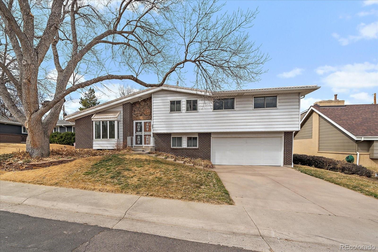 3007 S Xanthia Street