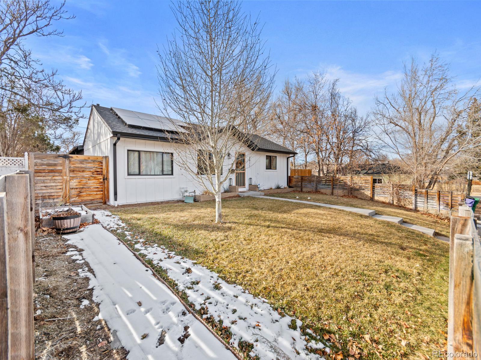 1811 S Newton Street