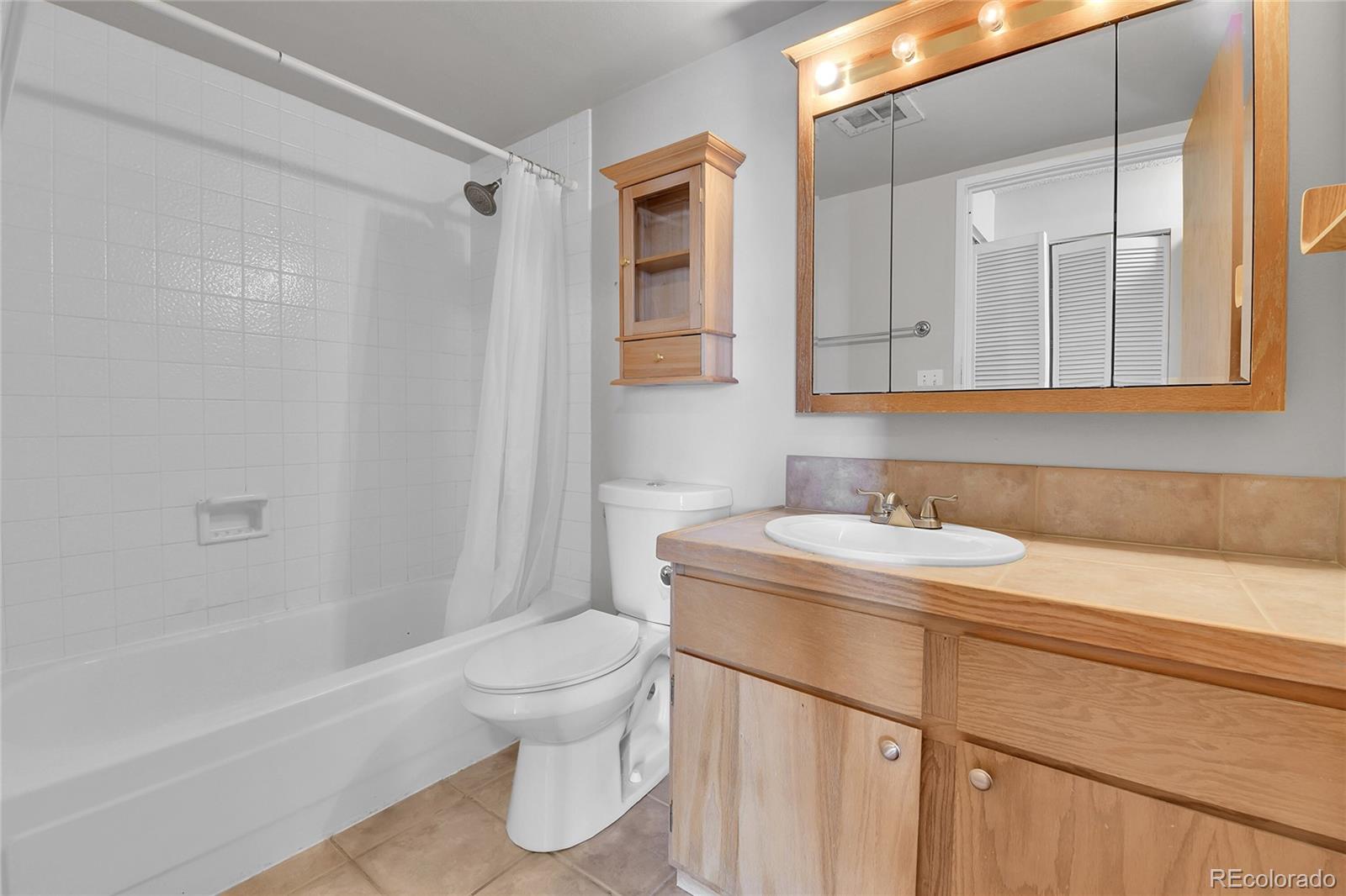 1301 Speer Boulevard 1008, Denver, CO, 80204 3 1301 Speer Boulevard 1008