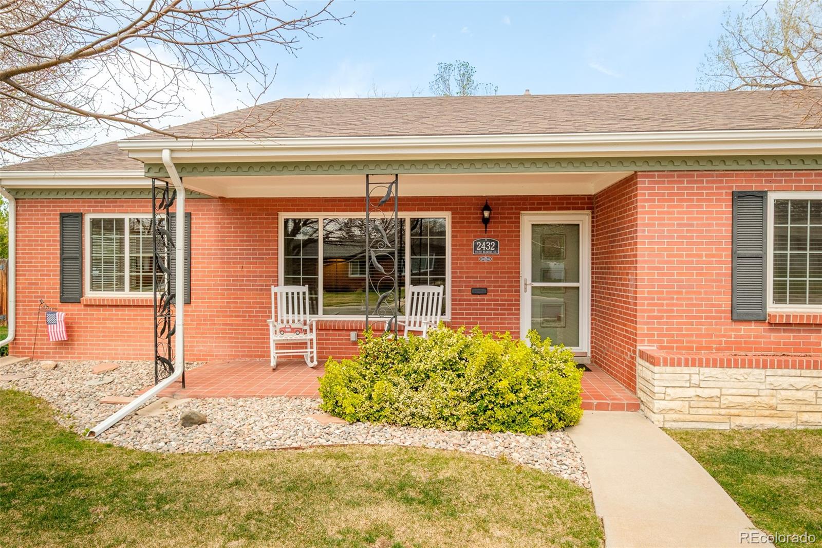 2432 S Kearney Street