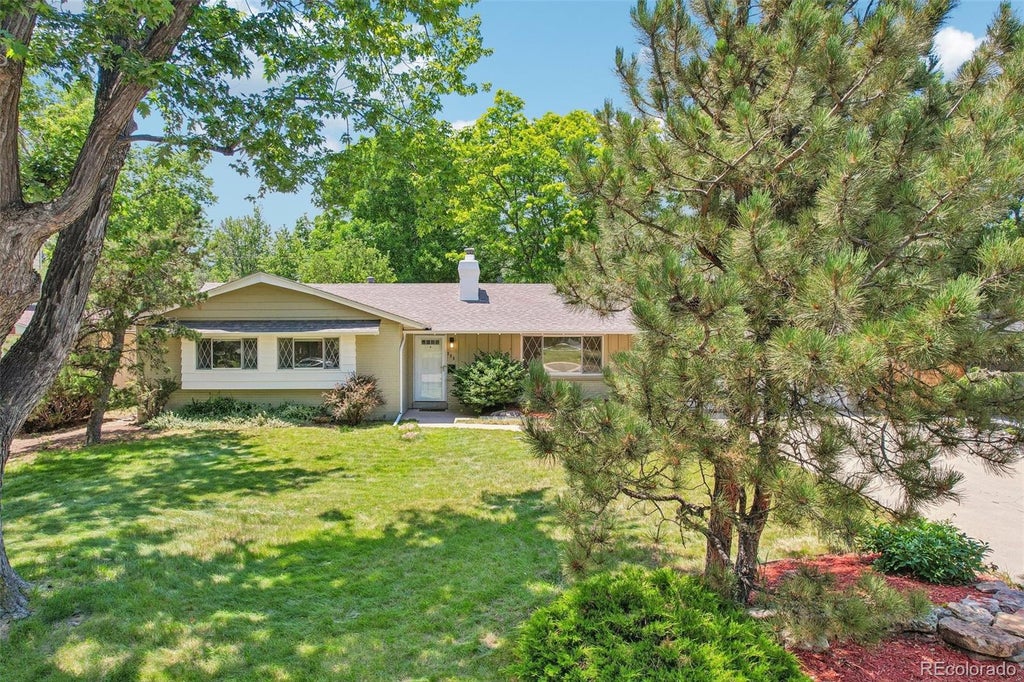 Photo of 395 S Olive Way, Denver, CO 80224 (MLS # 6651358)