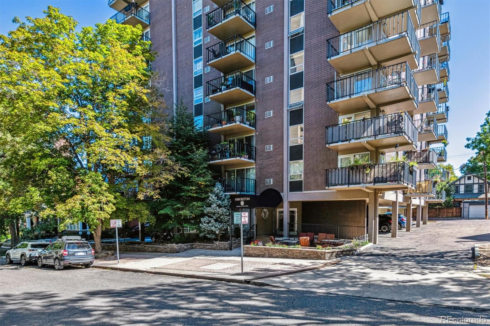 1150 Vine Street 902