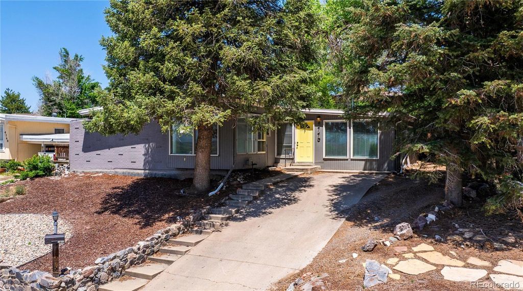 Photo of 4770 S Mariposa Drive, Englewood, CO 80110 (MLS # 7630293)