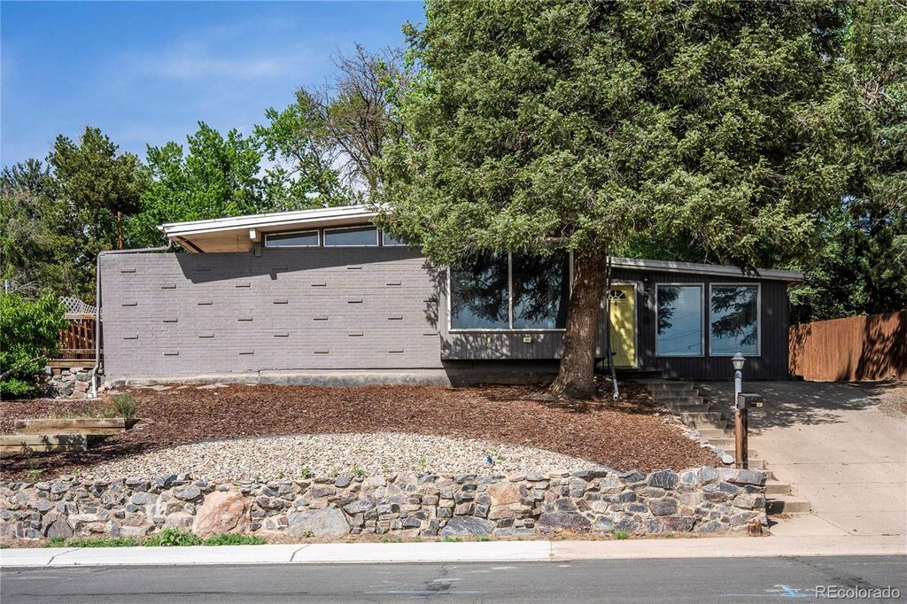 Photo of 4770 S Mariposa Drive, Englewood, CO 80110 (MLS # 7630293)