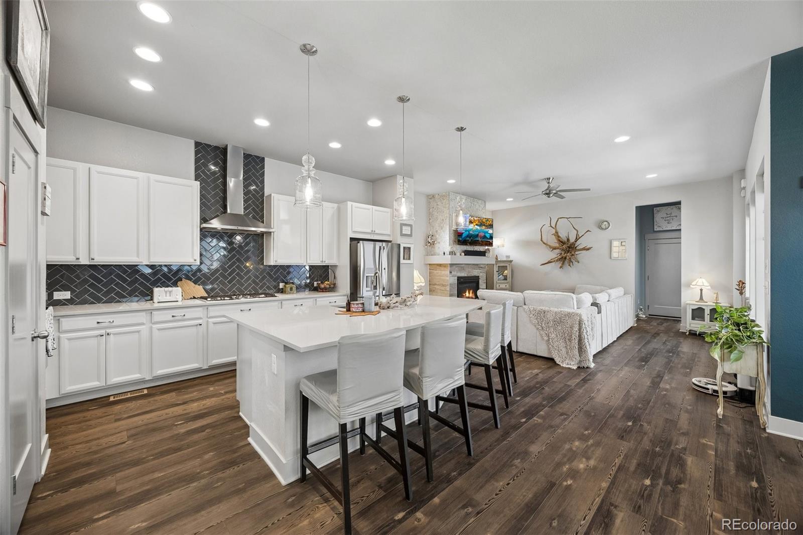 21463 E 59th Place