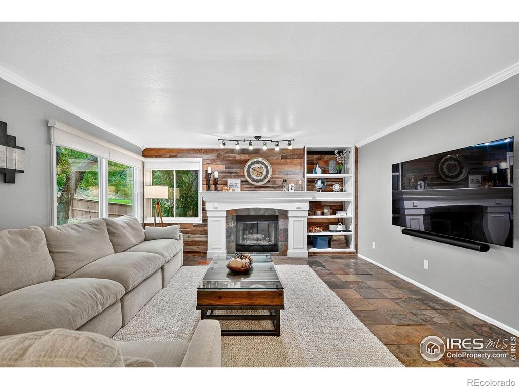 Photo of 9910 Ashleigh Way, Highlands Ranch, CO 80126 (MLS # IR1050105)