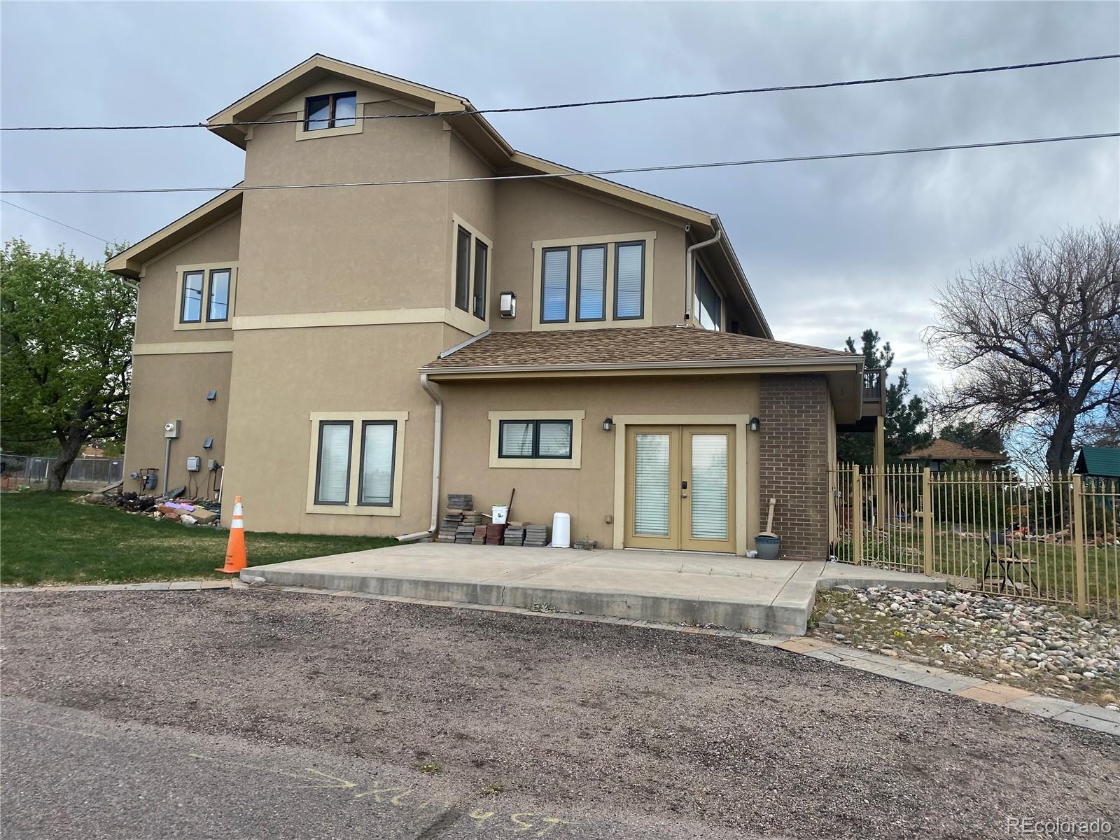 1123 S Quince Way