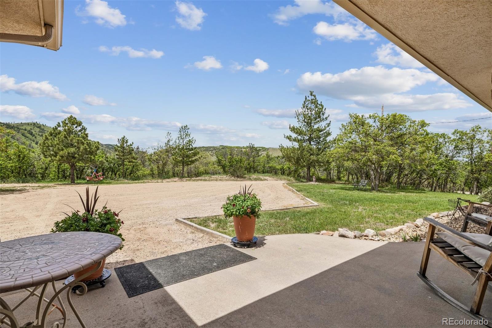 6610 Meadowbrook Lane
