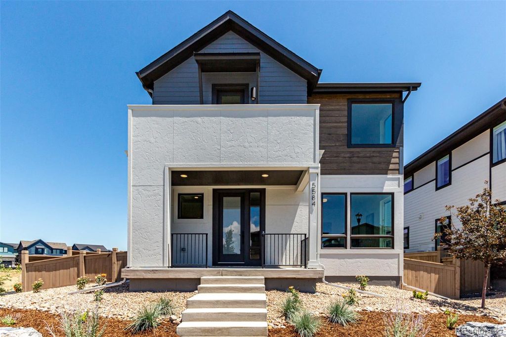 Photo of 5584 Moosehead Circle, Longmont, CO 80504 (MLS # 8435301)
