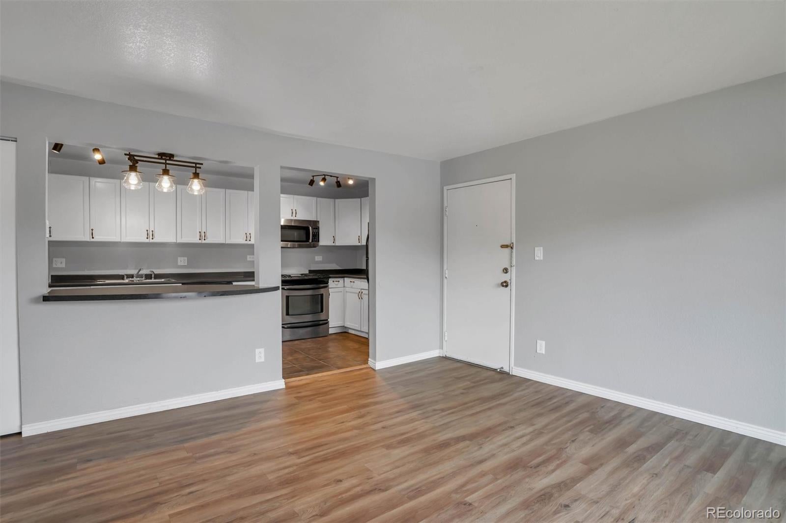 10211 Ura Lane 4-201