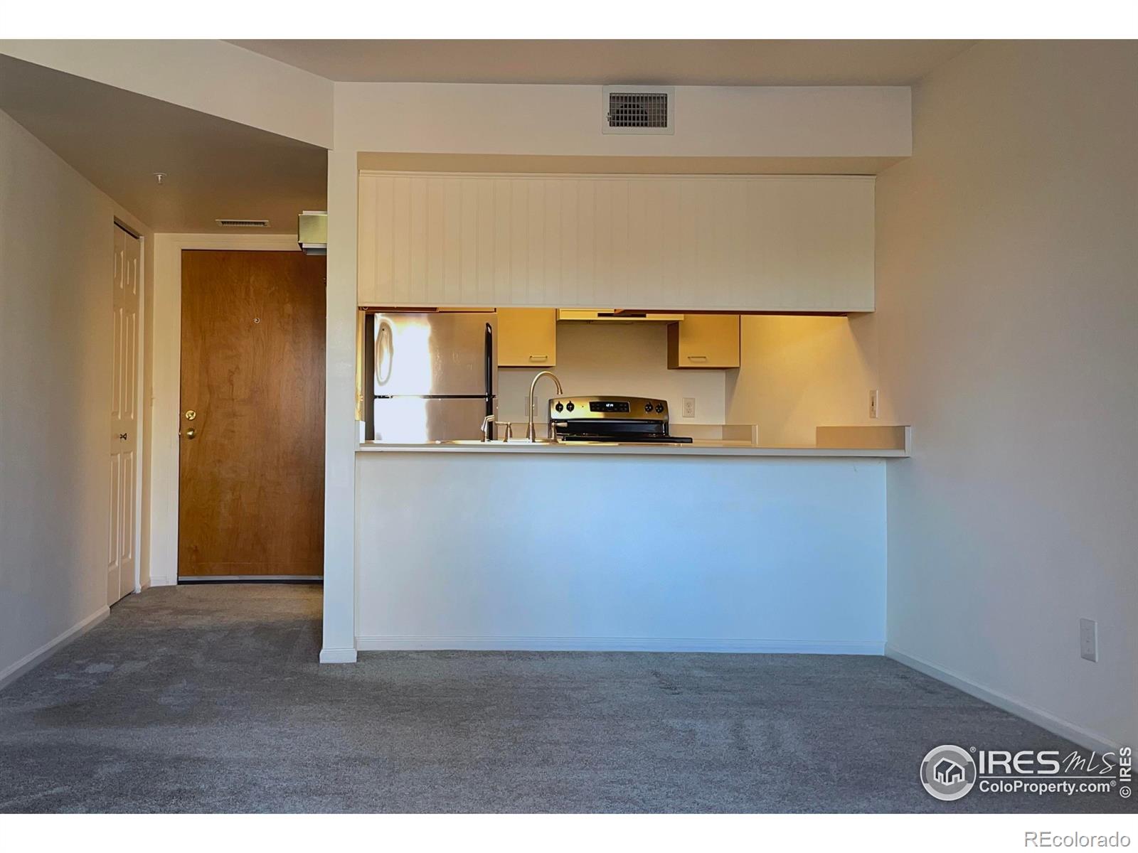 2727 Folsom Street 115