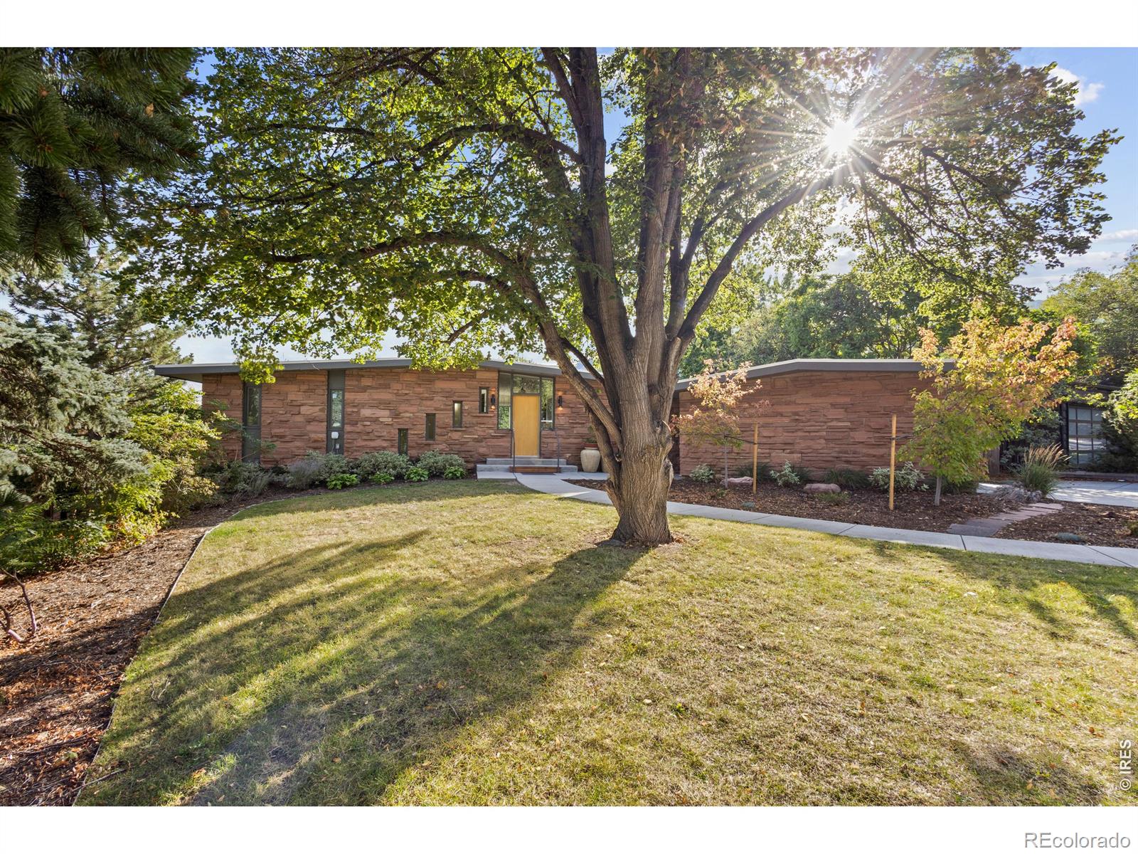 2750 Vassar Drive