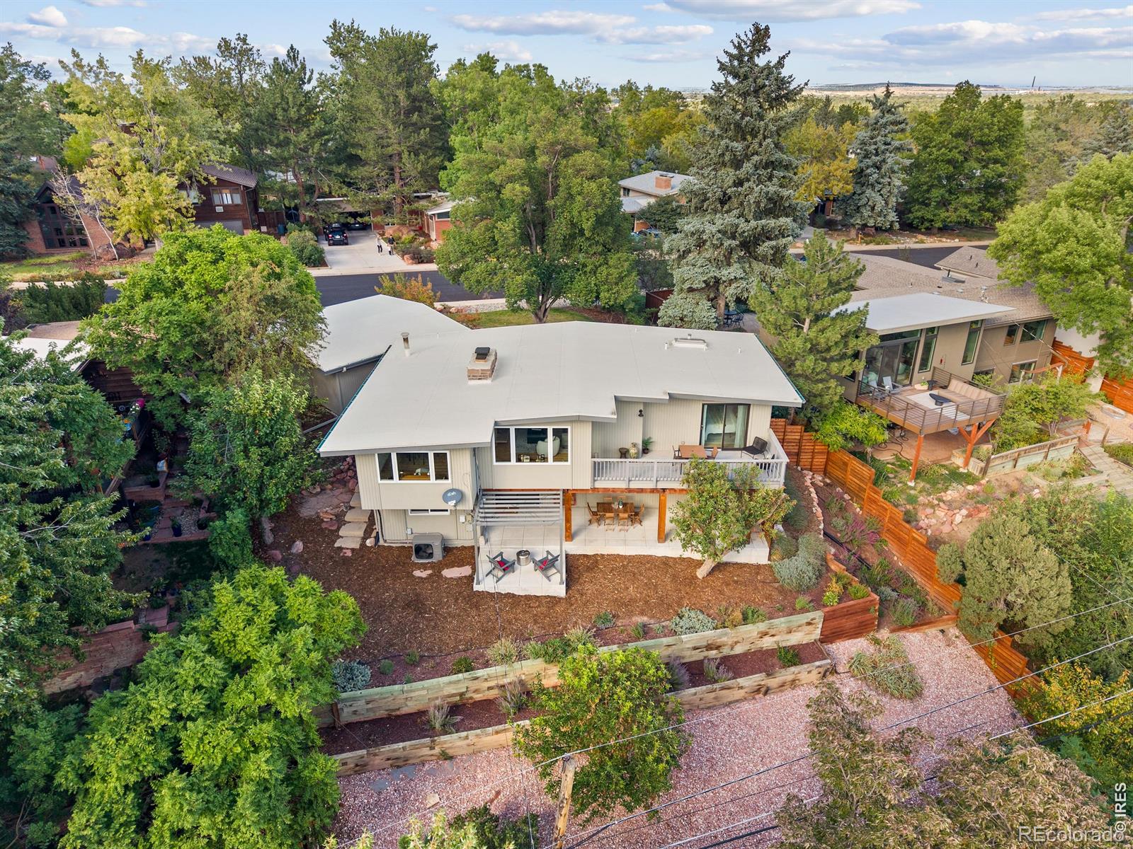 2750 Vassar Drive