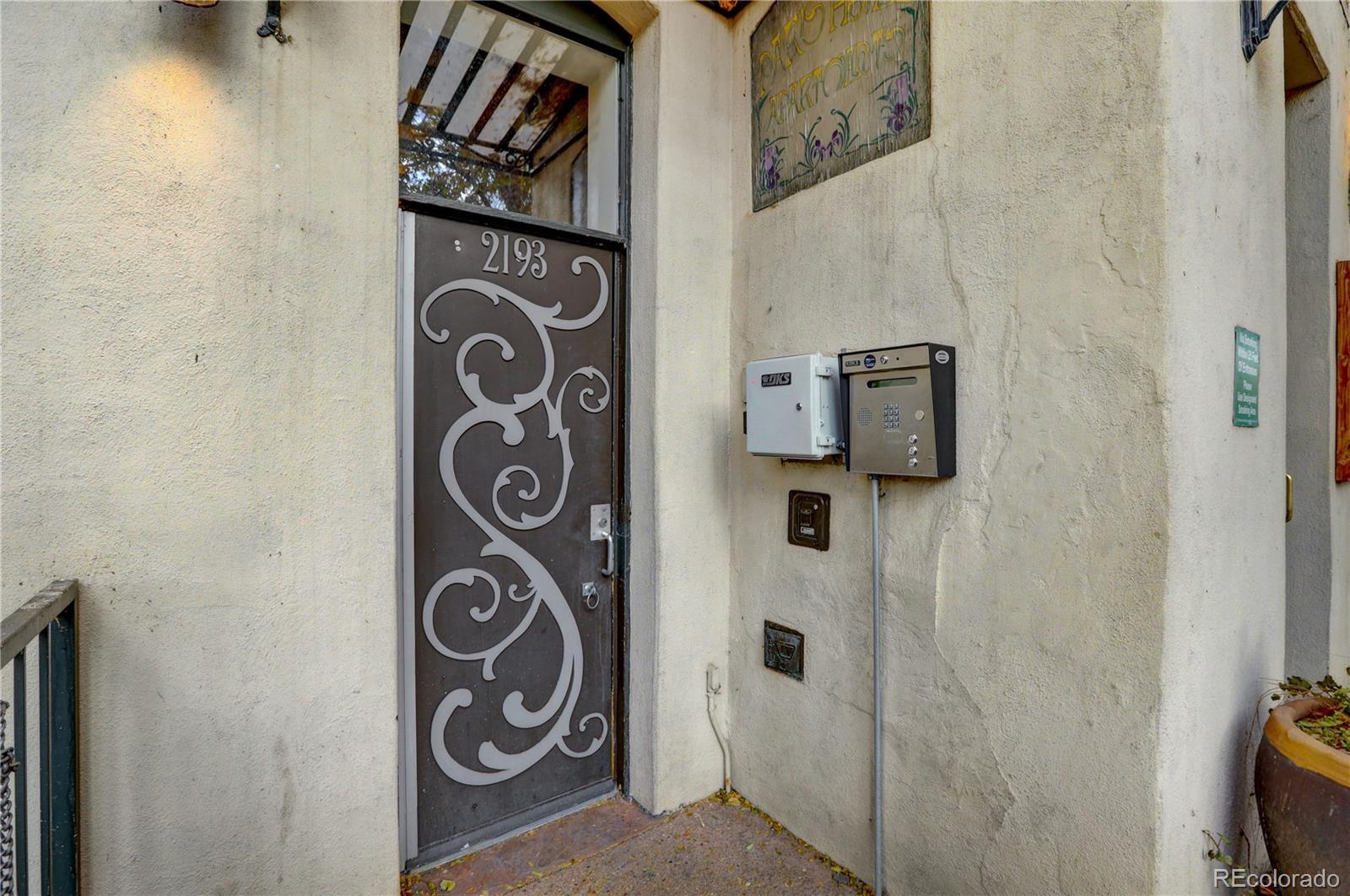 2193 Arapahoe Street 11