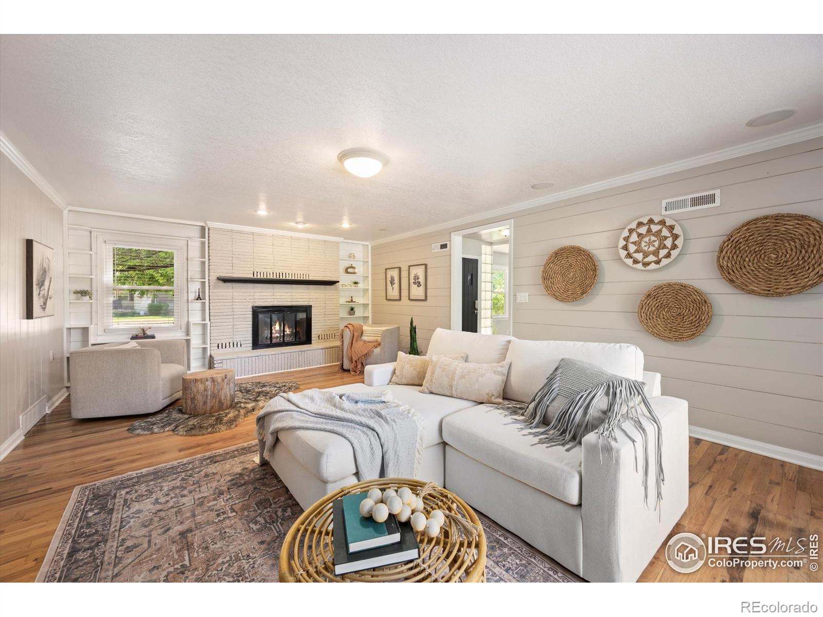 2445 Kirkview Drive