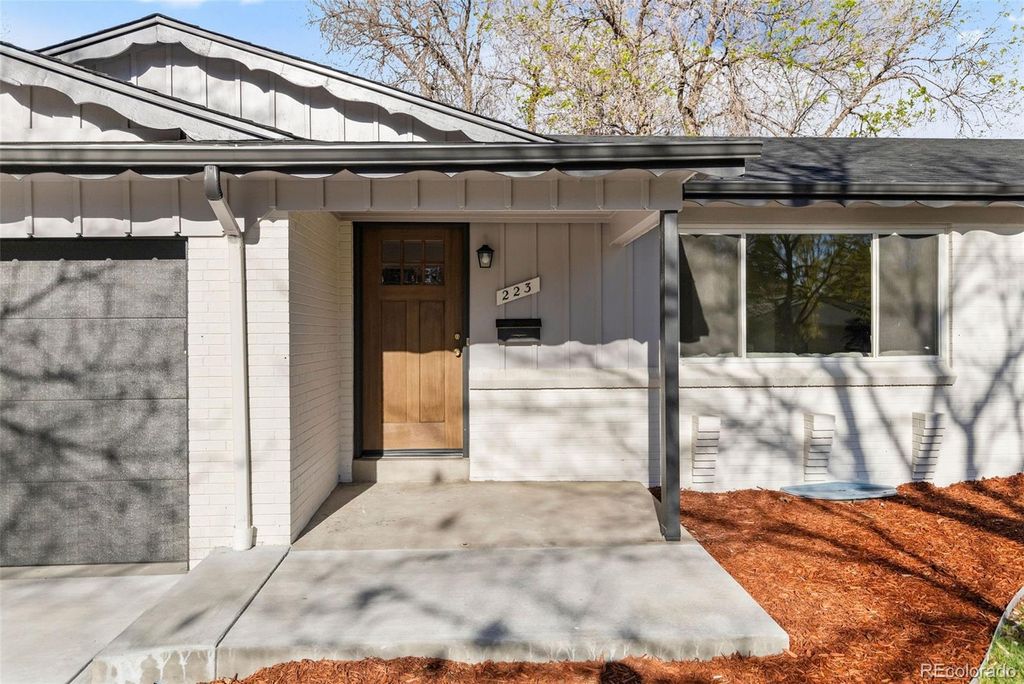 Photo of 223 Nome Street, Aurora, CO 80010 (MLS # 4475528)